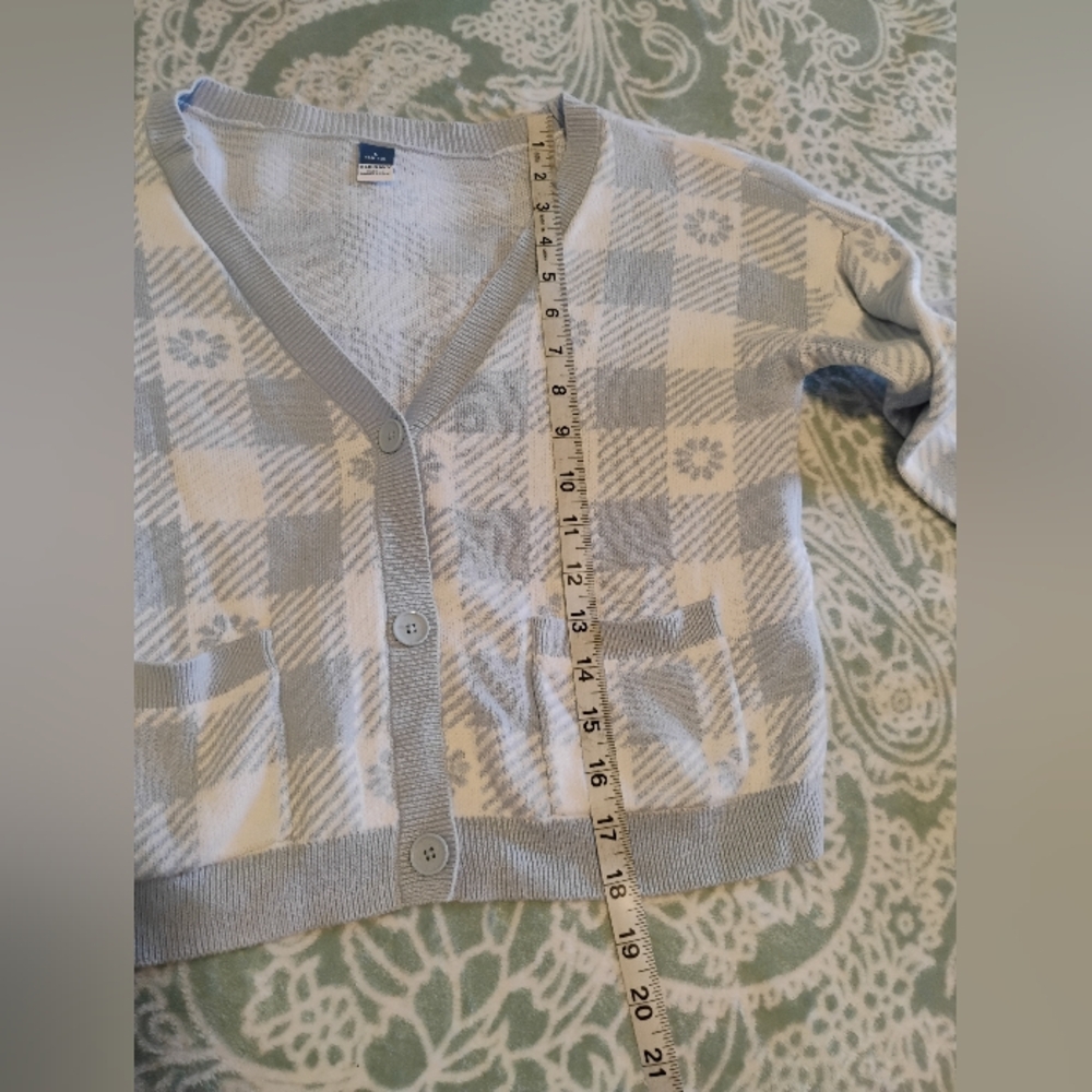 Old Navy Light Blue and White Checkered Cardigan - Picture 3 of 6